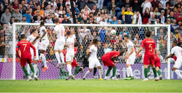 欧国联-葡萄牙3-1灭瑞士进决赛 C罗绝杀+霸气戴帽！