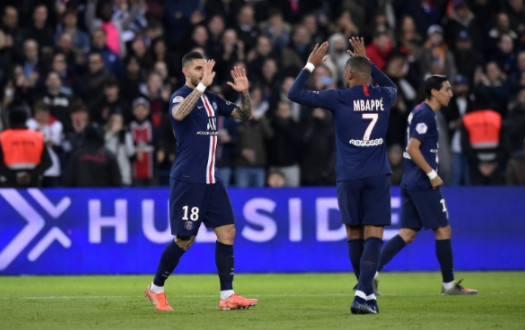 法甲-巴黎4-0大胜马赛取得六连胜 伊卡尔迪姆巴佩梅开二度