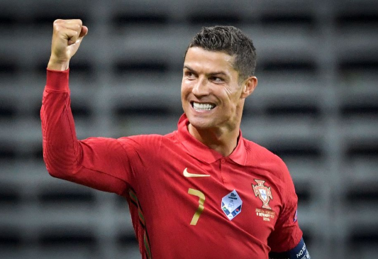 欧国联-葡萄牙客场2-0战胜瑞典 C罗百球+梅开二度