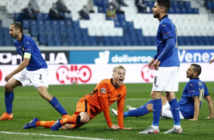 欧国联-佩莱格里尼进球范德贝克扳平 意大利1-1荷兰