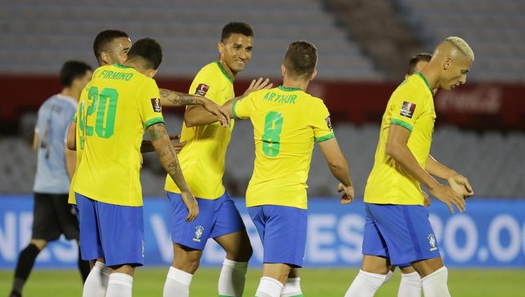 世预赛-理查利森破门卡瓦尼染红 巴西2-0乌拉圭