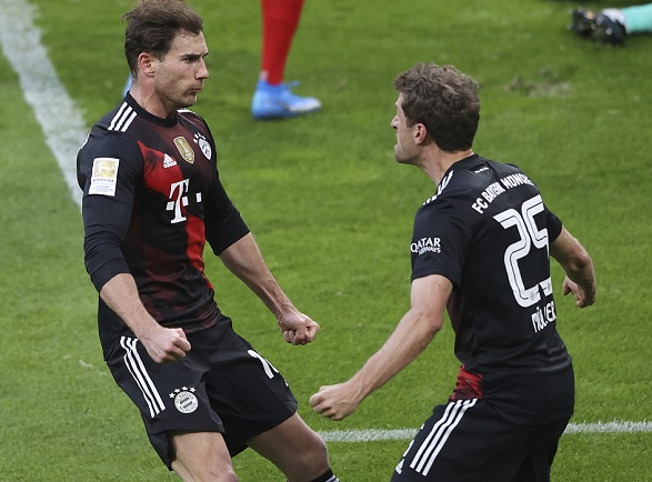 德甲-穆勒助攻格雷茨卡一击制胜 拜仁1-0击败莱比锡