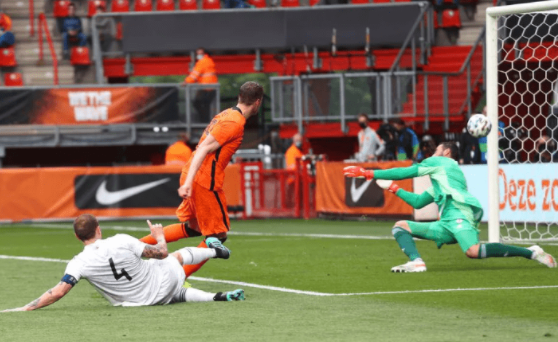 热身赛-荷兰3-0击败格鲁吉亚 德佩传射韦霍斯特破门