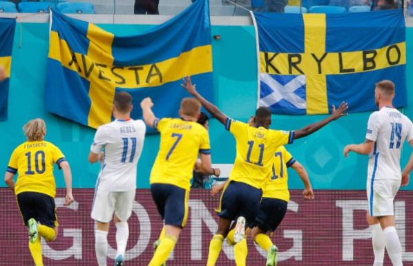 欧洲杯-福斯贝里点射伊萨克失良机 瑞典1-0斯洛伐克