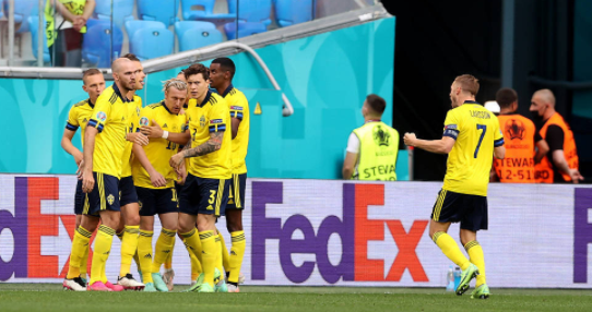 欧洲杯-波兰2-3不敌瑞典出局 莱万梅开二度福斯贝里2球