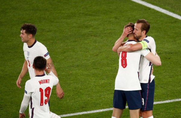 欧洲杯-凯恩双响马奎尔破门 英格兰4-0乌克兰进4强