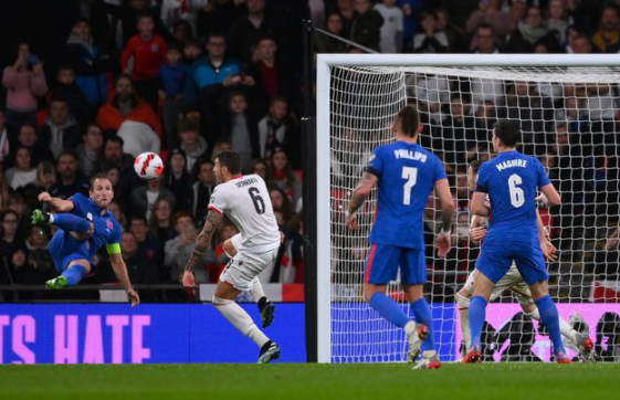 世预赛-凯恩戴帽亨德森传射 马奎尔破门英格兰5-0完胜阿尔巴尼亚