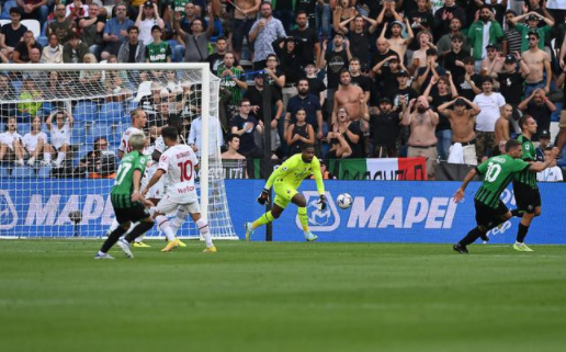 意甲-AC米兰0-0闷平萨索洛 迈尼昂扑点弗洛伦齐伤退