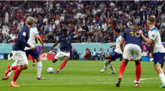 半场-法国1-0领先英格兰 琼阿梅尼远射破门凯恩屡造威胁