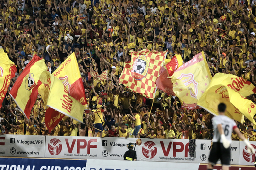 火爆！越南联赛上万球迷入场 全国暂无死亡病例