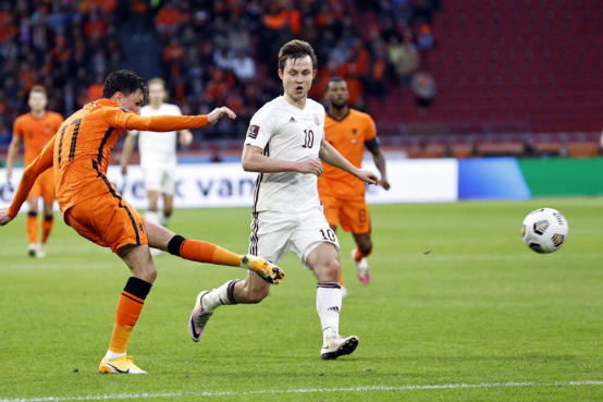 世预赛-吕克-德容破门飞翼世界波 荷兰2-0拉脱维亚斩首胜