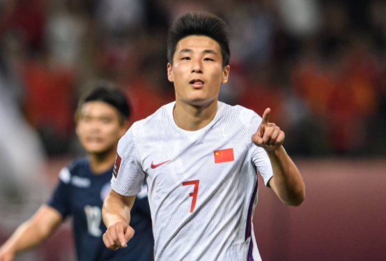 世预赛-中国男足7-0横扫关岛 武磊阿兰梅开二度艾克森破门