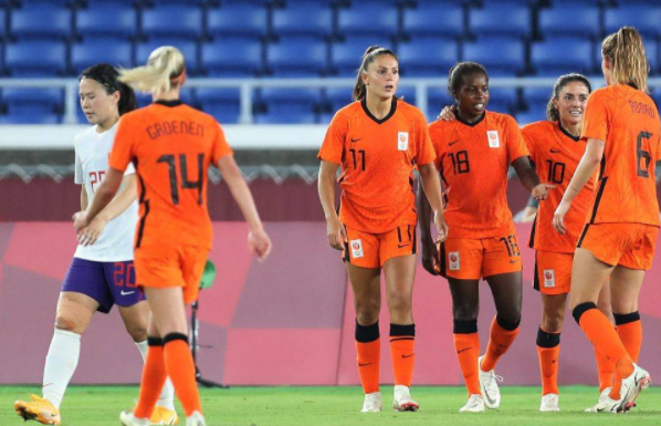 奥运女足-中国2-8荷兰平队史单场丢球纪录 3战积1分出局 